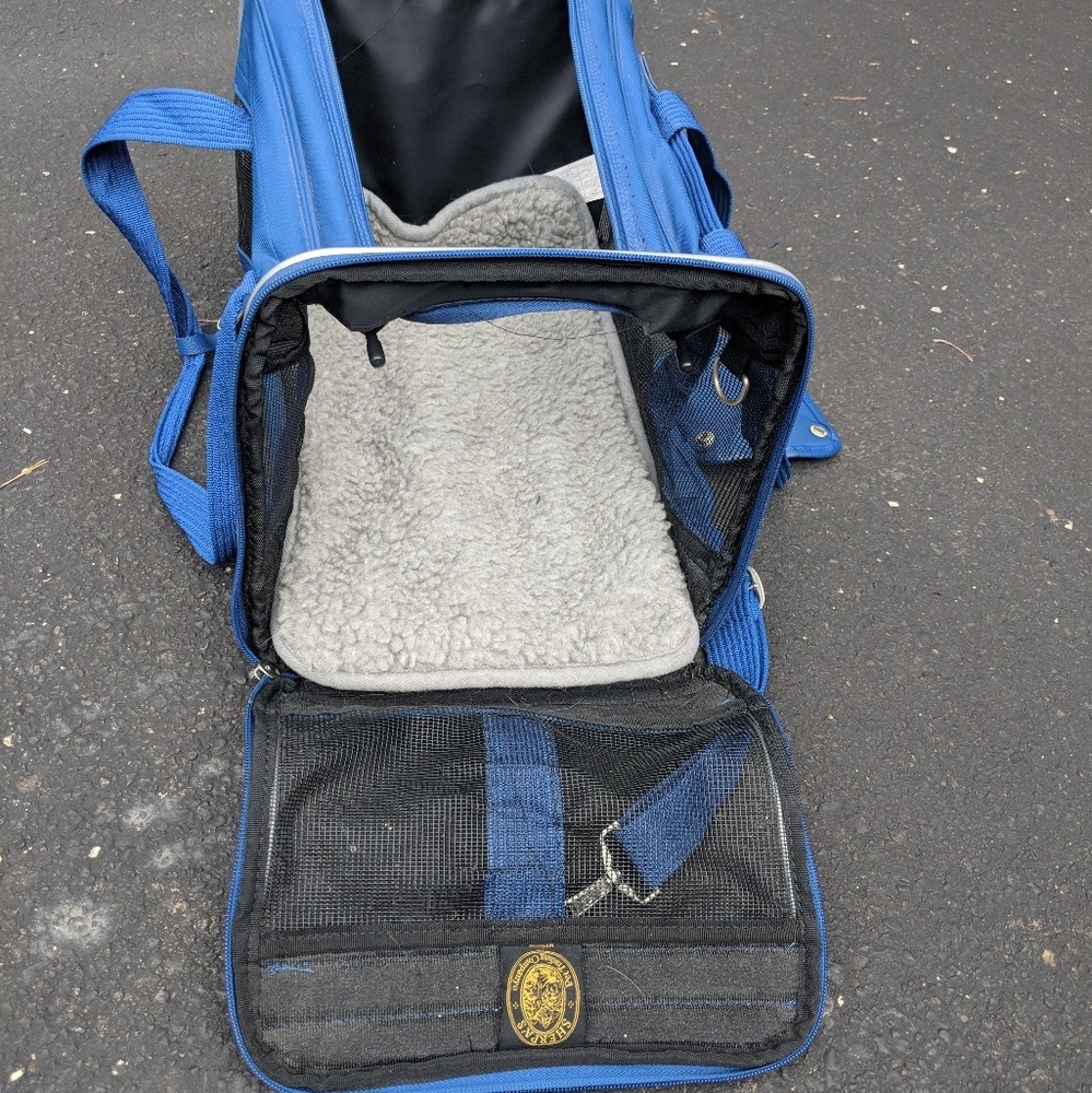 Sherpa Cat/Small Dog Airline Soft Carrier